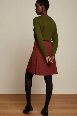 Border Skirt Close-Up