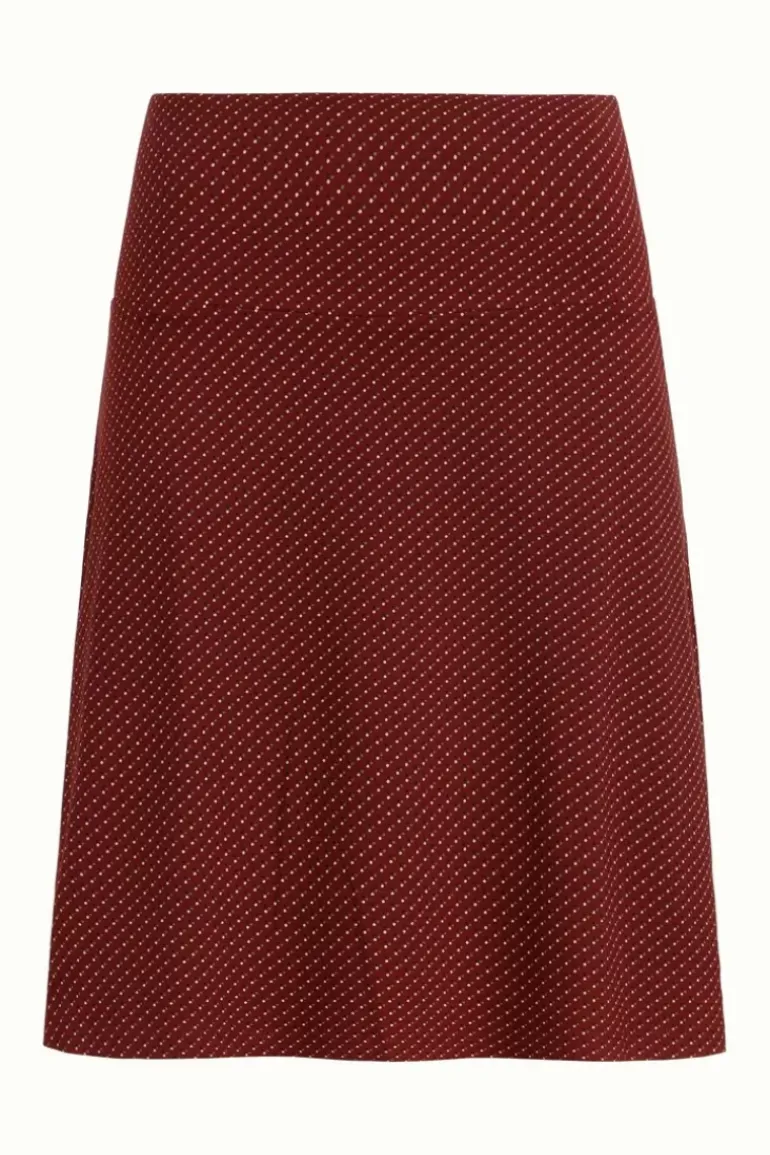 Border Skirt Close-Up