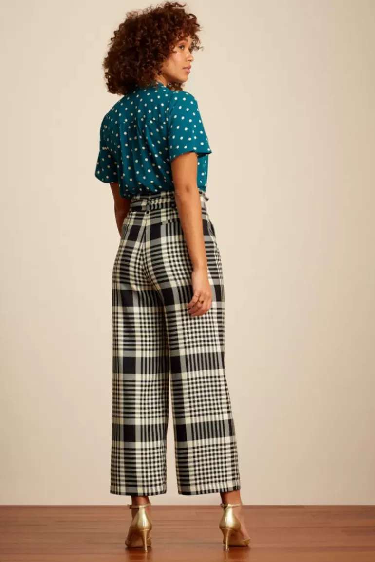 Neva Cropped Pants Resort Check
