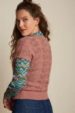 V Button Top Farfalle